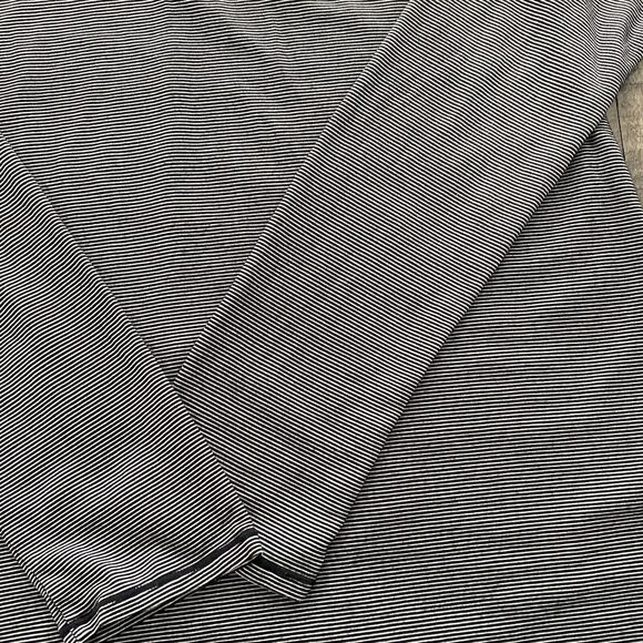 Athleta Black White Micro Stripe Shanti Long Sleeve Athleisure Top Shirt Size S‎ - Picture 4 of 16
